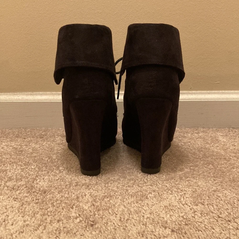 Mossimo Supply Co Black Suede Wedge Shoes - Picture 3 of 5